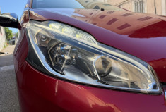 Peugeot 208 DISTRIBUTION NEUVE / CARPLAY / ORIGINE FRANCE 3ème MAIN