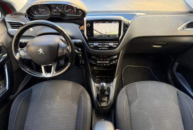 Peugeot 208 DISTRIBUTION NEUVE / CARPLAY / ORIGINE FRANCE 3ème MAIN