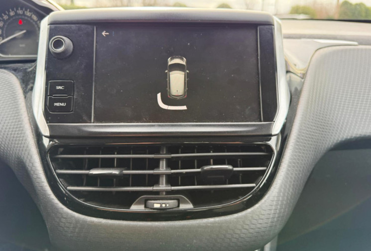 Peugeot 208 DISTRIBUTION NEUVE / CARPLAY / ORIGINE FRANCE 3ème MAIN