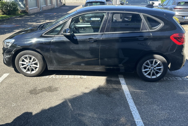 BMW SERIE 2 ACTIVETOURER 216 D Executive 116 ch / Historique BMW / Coffre elec / EGR neuf