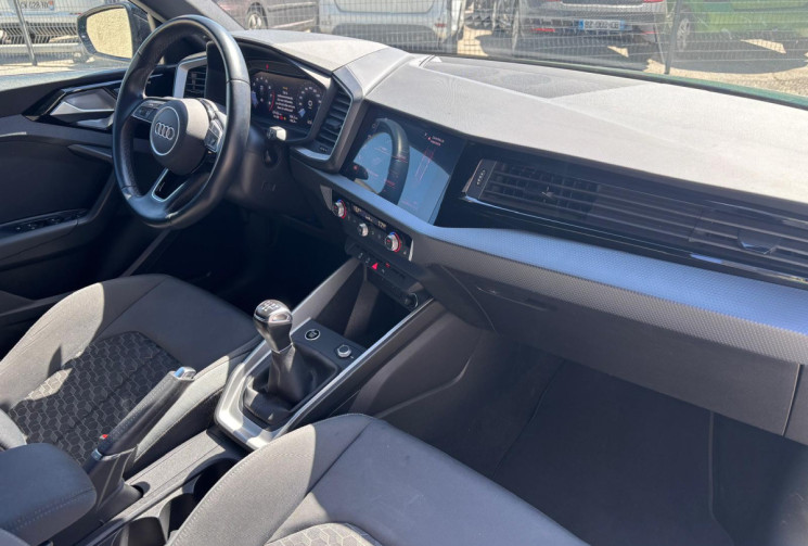 Audi A1 SPORTBACK Audi A1 SPORBACK S-Line