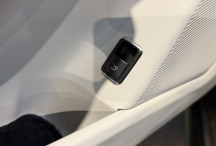 Mercedes CLA 180 1,6 122 INSPIRATION - Première main - Faible kilométrage