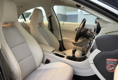 Mercedes CLA 180 1,6 122 INSPIRATION - Première main - Faible kilométrage