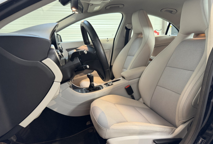 Mercedes CLA 180 1,6 122 INSPIRATION - Première main - Faible kilométrage