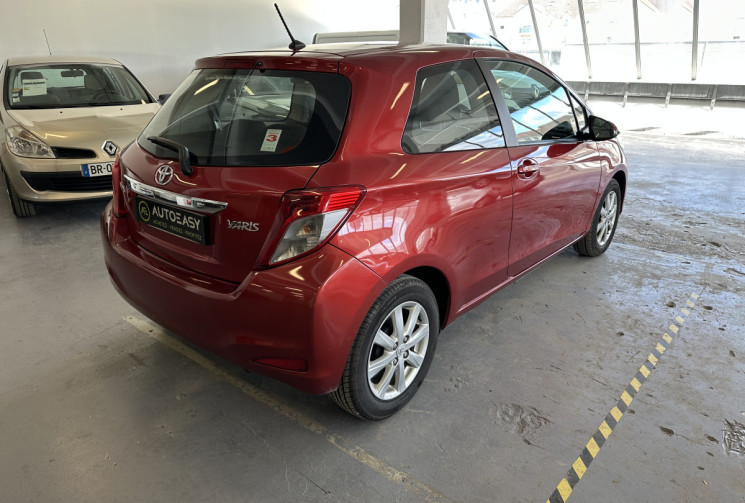 Toyota Yaris  1.0 VVT-i Tendance 69 / Très peu kilométré / Climatisation