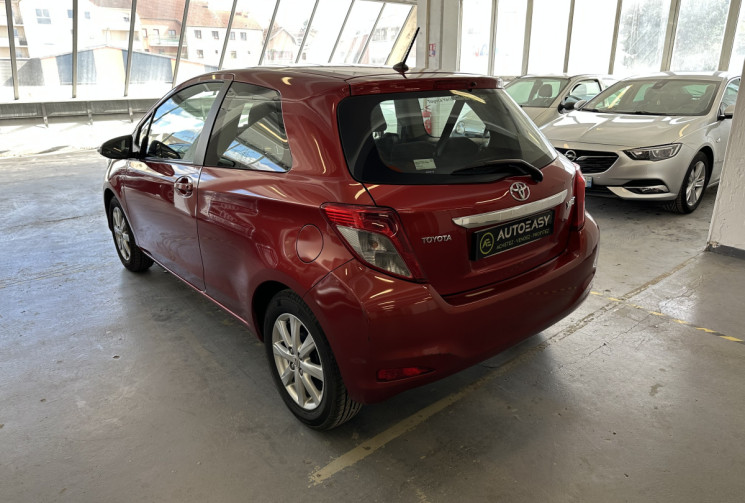 Toyota Yaris  1.0 VVT-i Tendance 69 / Très peu kilométré / Climatisation