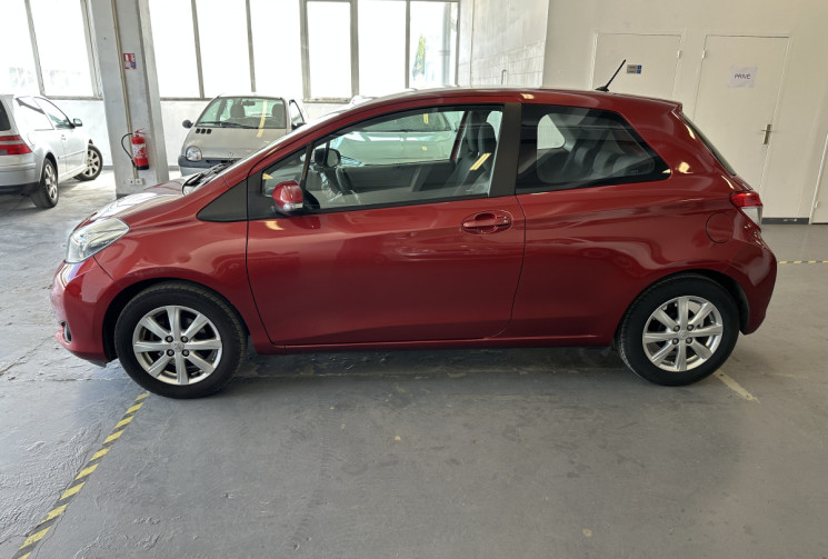 Toyota Yaris  1.0 VVT-i Tendance 69 / Très peu kilométré / Climatisation