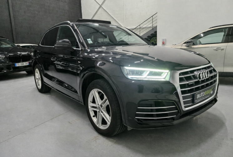 Audi Q5 35 tdi quattro stronic S line / cockpit / T.O / suivi audi / 1° main / origine france