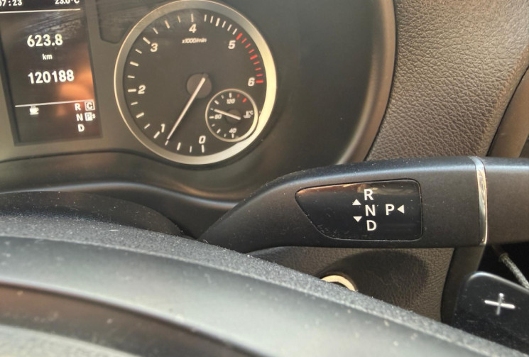 Mercedes Vito Fourgon 114 1.9 CDI 16V 9G-TRONIC 136 cv Origine France 1er main / carplay / camera / 