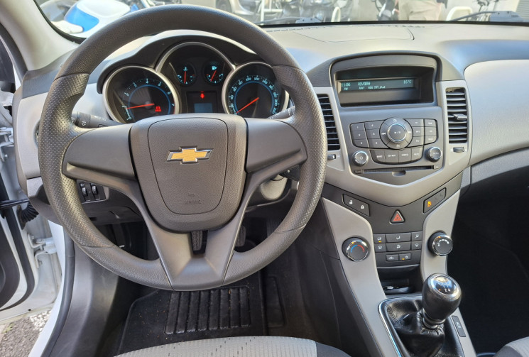 Chevrolet CRUZE 1.6i 124 CH LS PLUS 23700 kms 1ere main