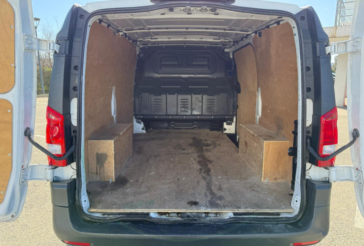 Mercedes Vito Fourgon 114 1.9 CDI 16V 9G-TRONIC 136 cv Origine France 1er main / carplay / camera / 