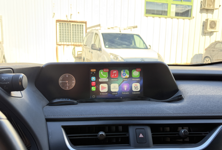 Lexus UX 300E Luxe 205 ch 77ppm 72.8kwh 2wd bva*carplay*camera pano*sieges chauffant/ventilés