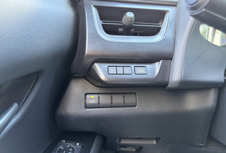 Lexus UX 300E Luxe 205 ch 77ppm 72.8kwh 2wd bva*carplay*camera pano*sieges chauffant/ventilés