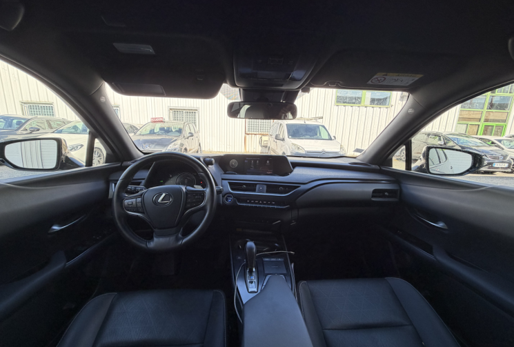 Lexus UX 300E Luxe 205 ch 77ppm 72.8kwh 2wd bva*carplay*camera pano*sieges chauffant/ventilés