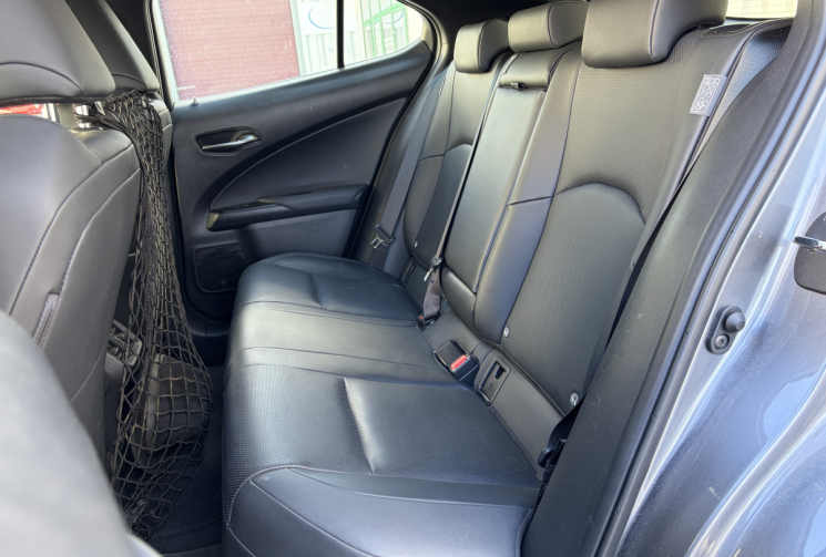 Lexus UX 300E Luxe 205 ch 77ppm 72.8kwh 2wd bva*carplay*camera pano*sieges chauffant/ventilés