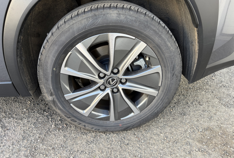 Lexus UX 300E Luxe 205 ch 2wd bva 40 000 KM – BATTERIE 98 % – CARPLAY – CAMÉRA