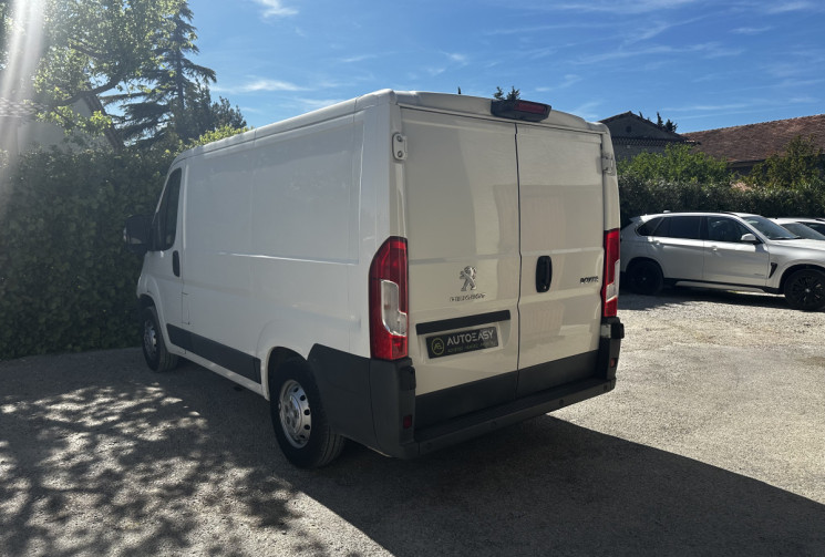 Peugeot Boxer Fg II 330 L1H1 2.0 BlueHDi 110 Premium