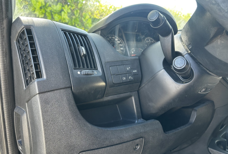 Peugeot Boxer Fg II 330 L1H1 2.0 BlueHDi 110 Premium