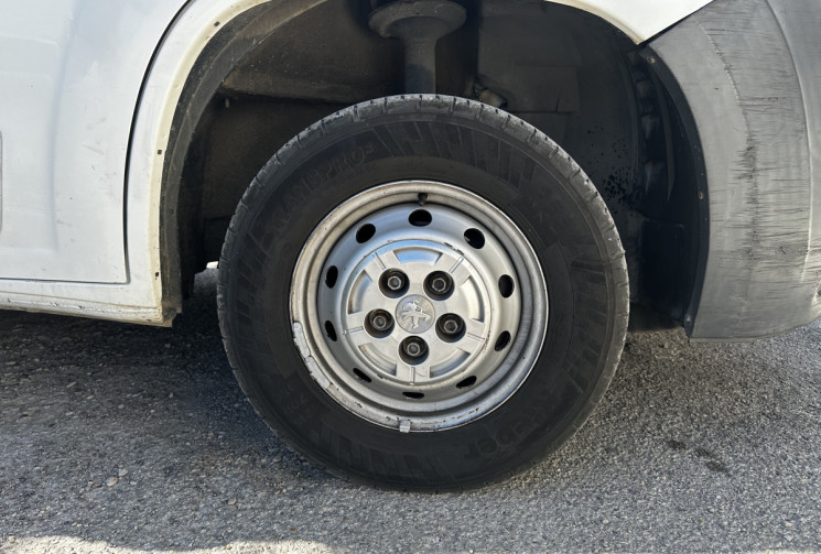 Peugeot Boxer Fg II 330 L1H1 2.0 BlueHDi 110 Premium