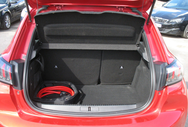 Peugeot 208 Electrique 50 kWh 136 Allure I-COCKPIT 3D ACHAT INTEGRAL GARANTIE 6/2028