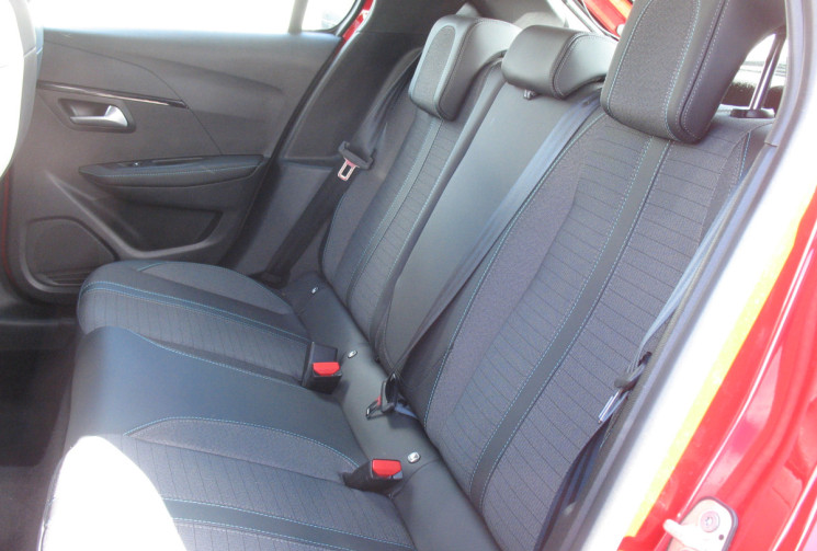 Peugeot 208 Electrique 50 kWh 136 Allure I-COCKPIT 3D ACHAT INTEGRAL GARANTIE 6/2028