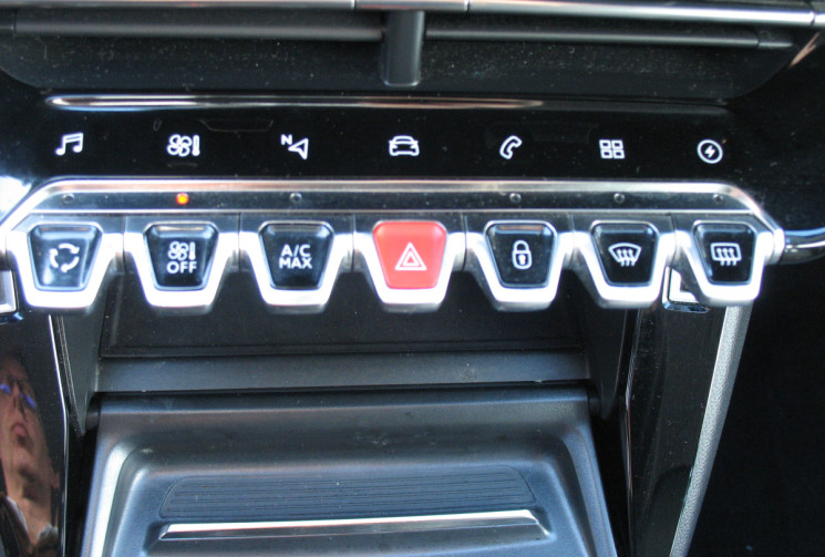 Peugeot 208 Electrique 50 kWh 136 Allure I-COCKPIT 3D ACHAT INTEGRAL GARANTIE 6/2028