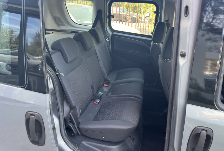 FIAT DOBLO 1.6 Multijet 16v 105ch DPF Panorama / Suivi d'entretien / CT ok