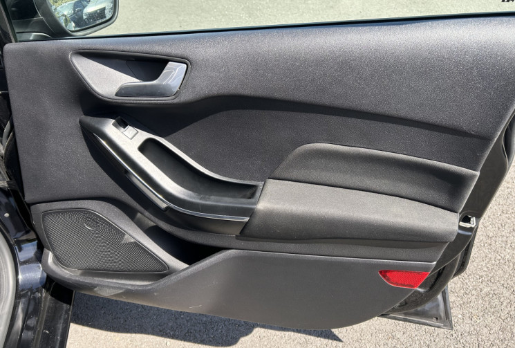 Ford Fiesta 1.0 EcoBoost 100 cv Titanium