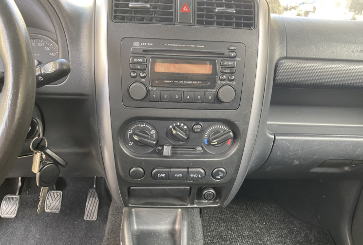 Suzuki Jimny 1.5 DDiS 4WD 86 CH  20050 KMS