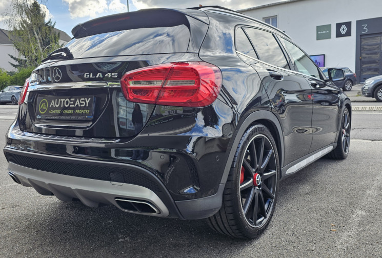 Mercedes GLA 45 AMG 381 ch 4Matic Speedshift DCT AMG