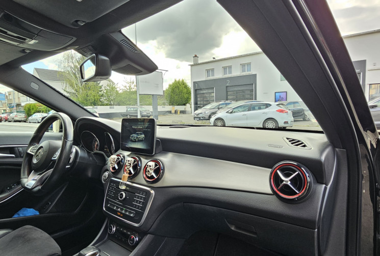 Mercedes GLA 45 AMG 381 ch 4Matic Speedshift DCT AMG