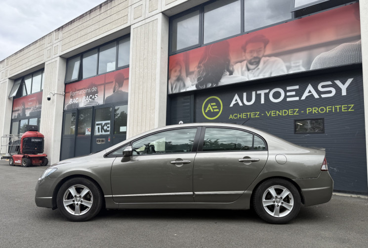 Honda Civic 1.3 IMA HYBRID 4P