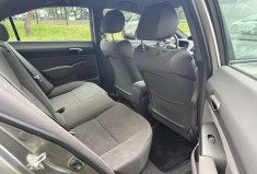 Honda Civic 1.3 IMA HYBRID 4P