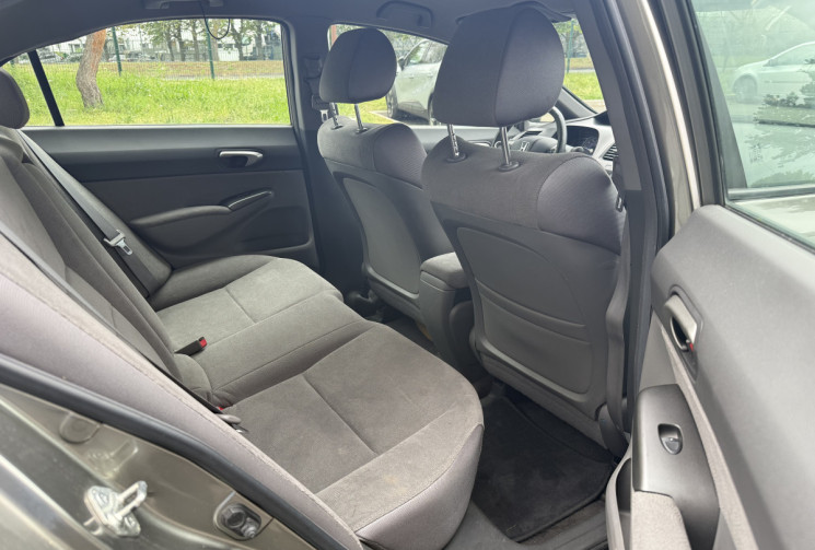 Honda Civic 1.3 IMA HYBRID 4P