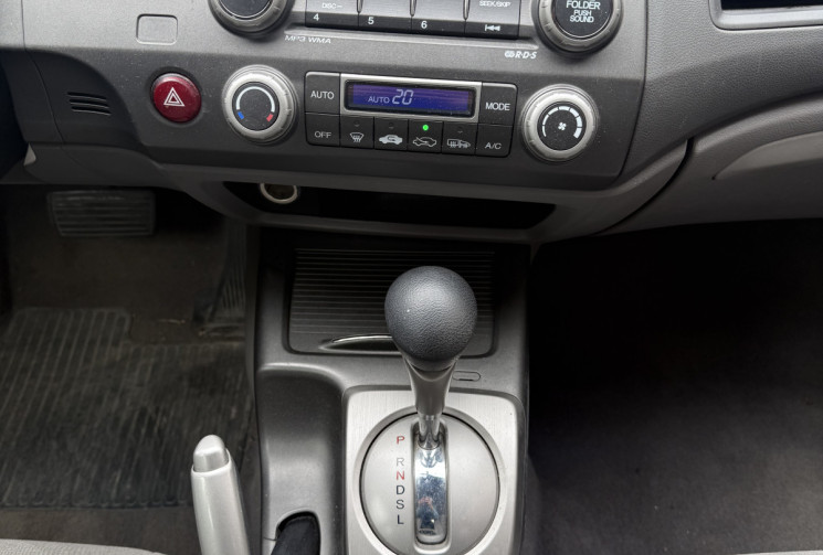 Honda Civic 1.3 IMA HYBRID 4P