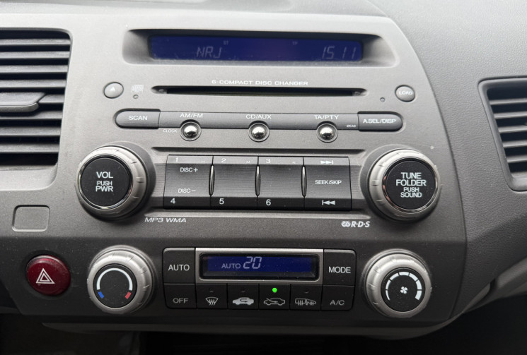 Honda Civic 1.3 IMA HYBRID 4P