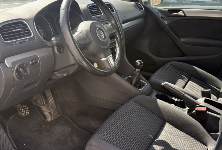 Volkswagen Golf VI 6 Trendline 1.6 TDI 105cv / 1ere main / 4 portes / 