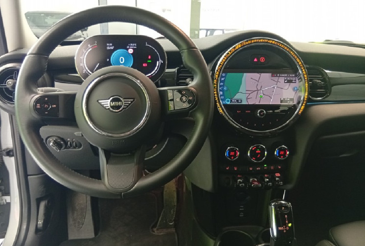 Mini MINI 5 PORTES 1.5 Cooper 136 CV 5 Portes steptronic