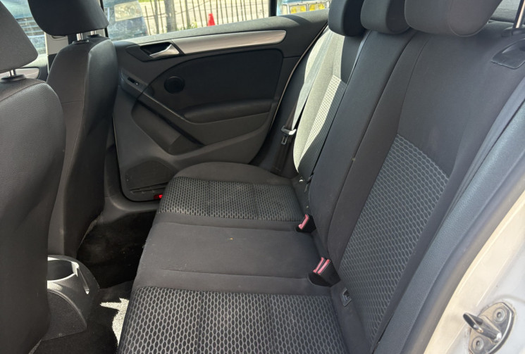 Volkswagen Golf VI 6 Trendline 1.6 TDI 105cv / 1ere main / 4 portes / 