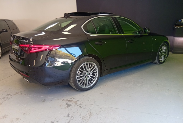 Alfa Romeo Giulia 2.0 Turbo 200 CV Finition TI 
