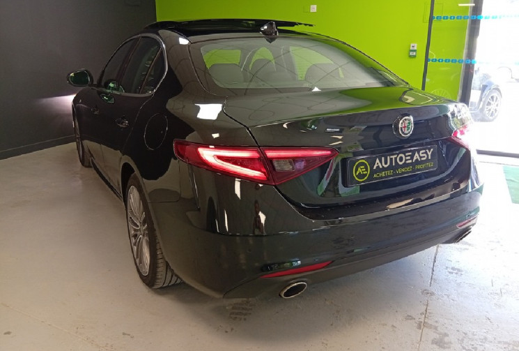 Alfa Romeo Giulia 2.0 Turbo 200 CV Finition TI 