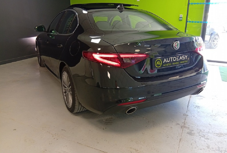 Alfa Romeo Giulia 2.0 Turbo 200 CV Finition TI 