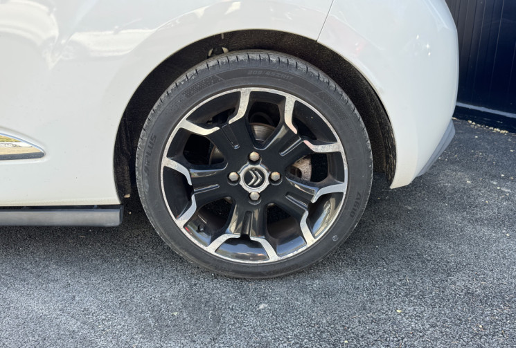 DS DS 3  Sport Chic / Attelage / Bluetooth / GPS