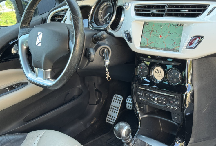 DS DS 3  Sport Chic / Attelage / Bluetooth / GPS