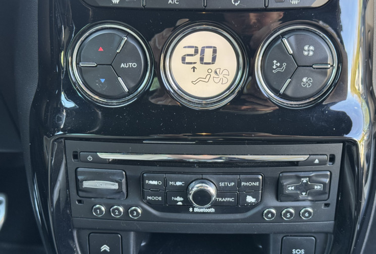 DS DS 3  Sport Chic / Attelage / Bluetooth / GPS