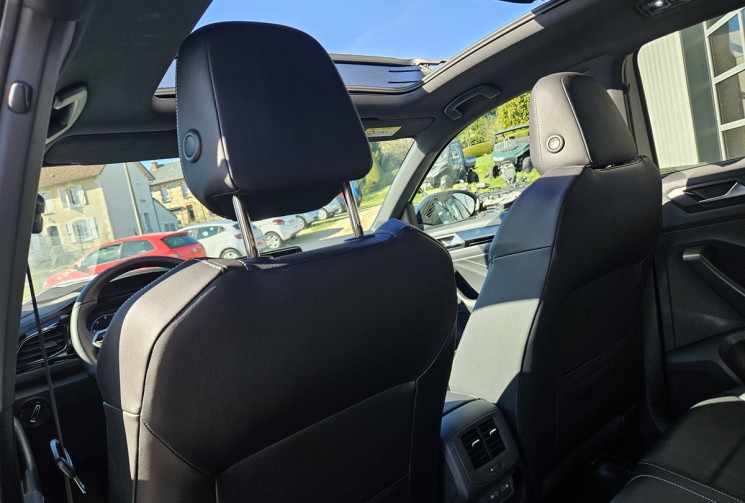 Volkswagen T-Roc 2.0 TDI 150 R-LINE DSG7 FRANCAIS FULL OPTIONS