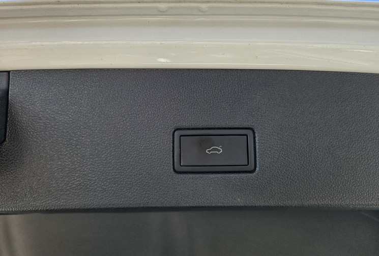 Volkswagen T-Roc 2.0 TDI 150 R-LINE DSG7 FRANCAIS FULL OPTIONS