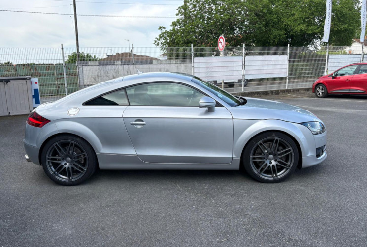 Audi TT  série 2 Coupé 3.2 i V6 Quattro 250 DESIGN EDITION / GARANTIE 12 MOIS 