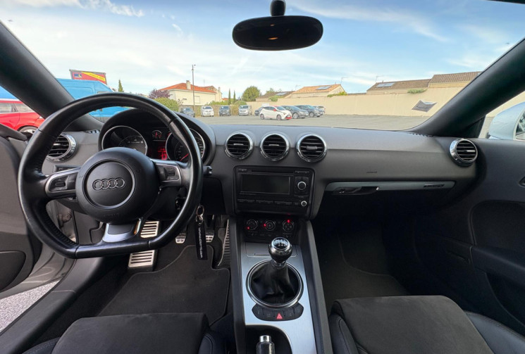 Audi TT  série 2 Coupé 3.2 i V6 Quattro 250 DESIGN EDITION / GARANTIE 12 MOIS 