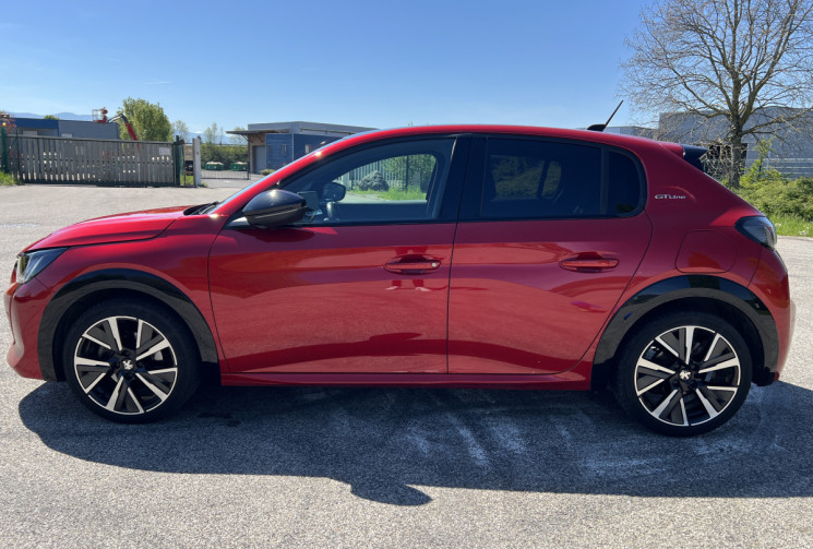 Peugeot 208  1.2 Puretech 100 GT Line / Distribution faite